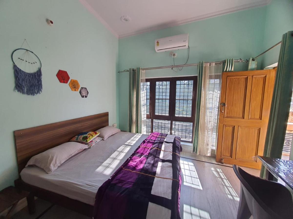 Nature View Homestay Дехрадун Стая снимка